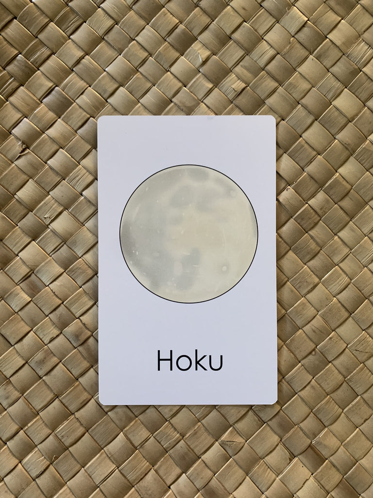 Kāleka Pō Mahina / Moon Phase Cards